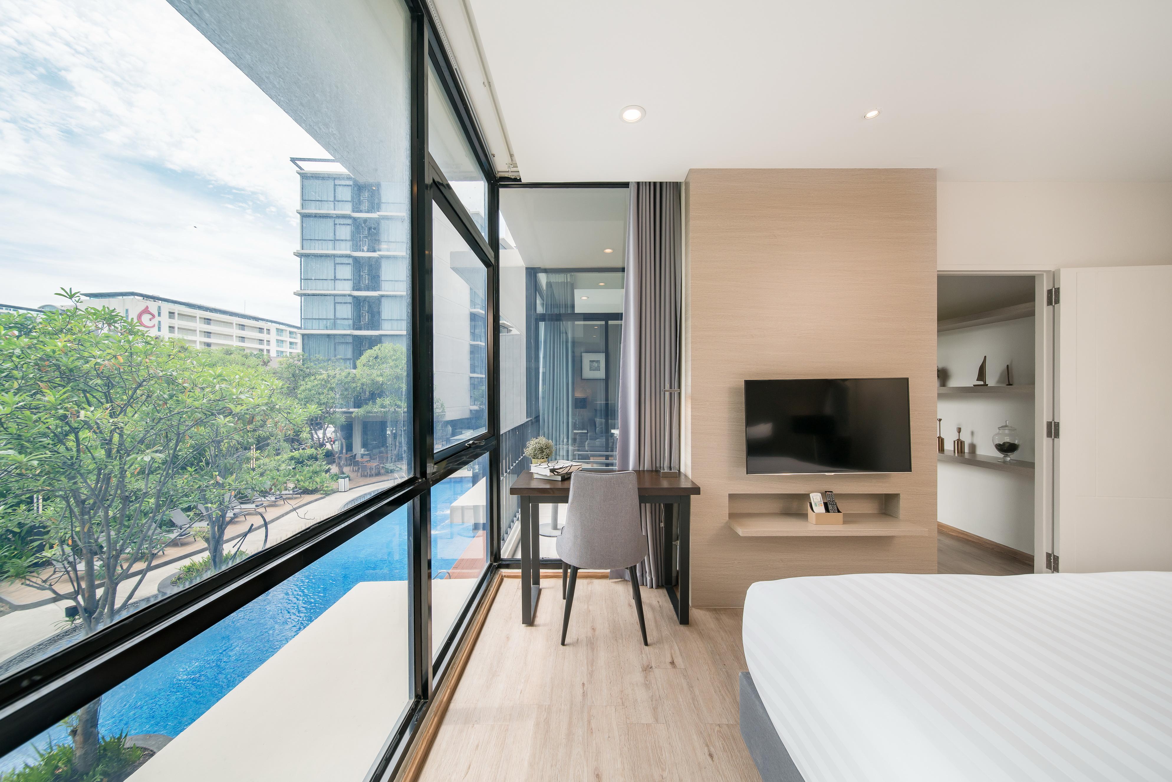 Altera Hotel And Residence By At Mind Pattaya Bagian luar foto
