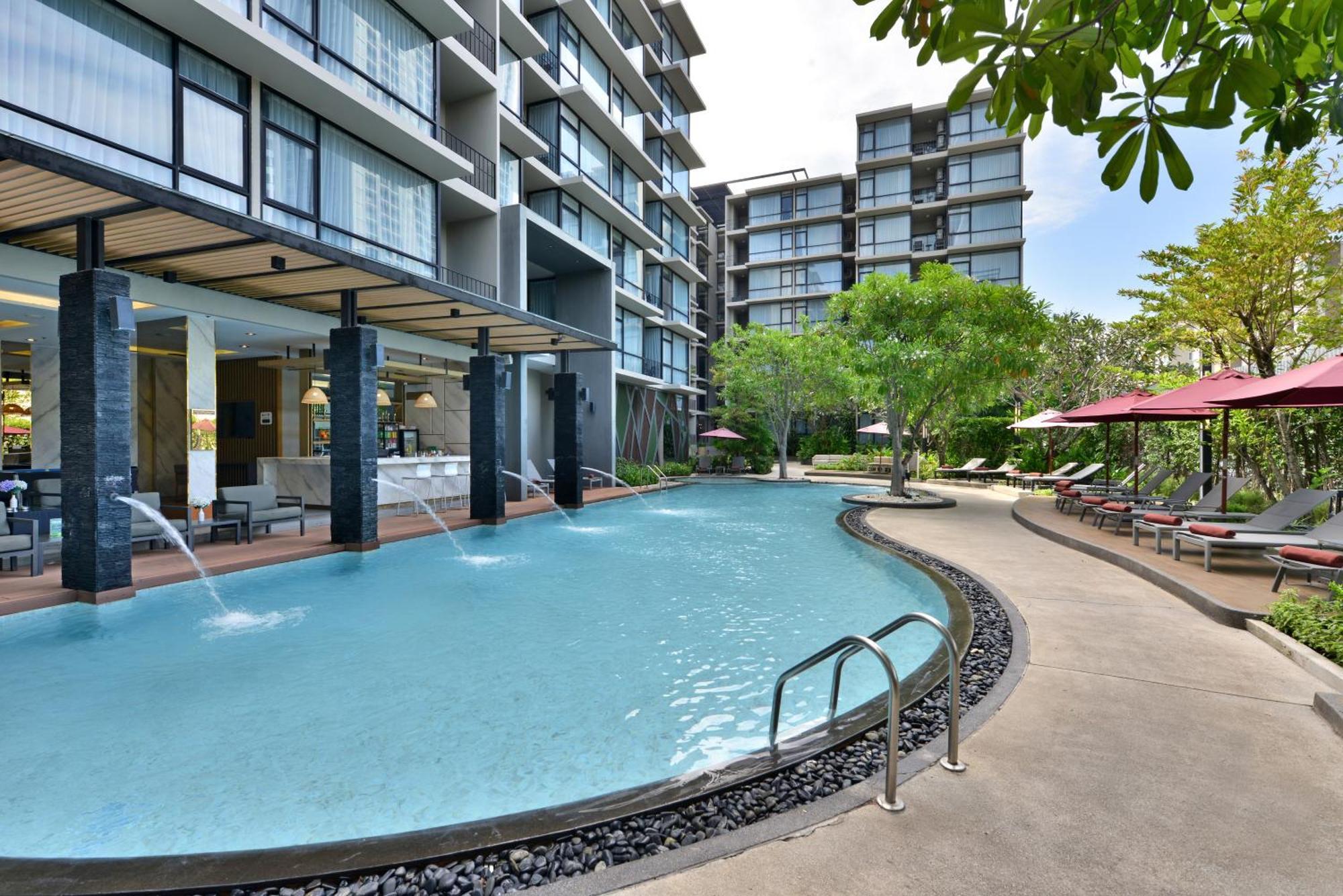 Altera Hotel And Residence By At Mind Pattaya Bagian luar foto