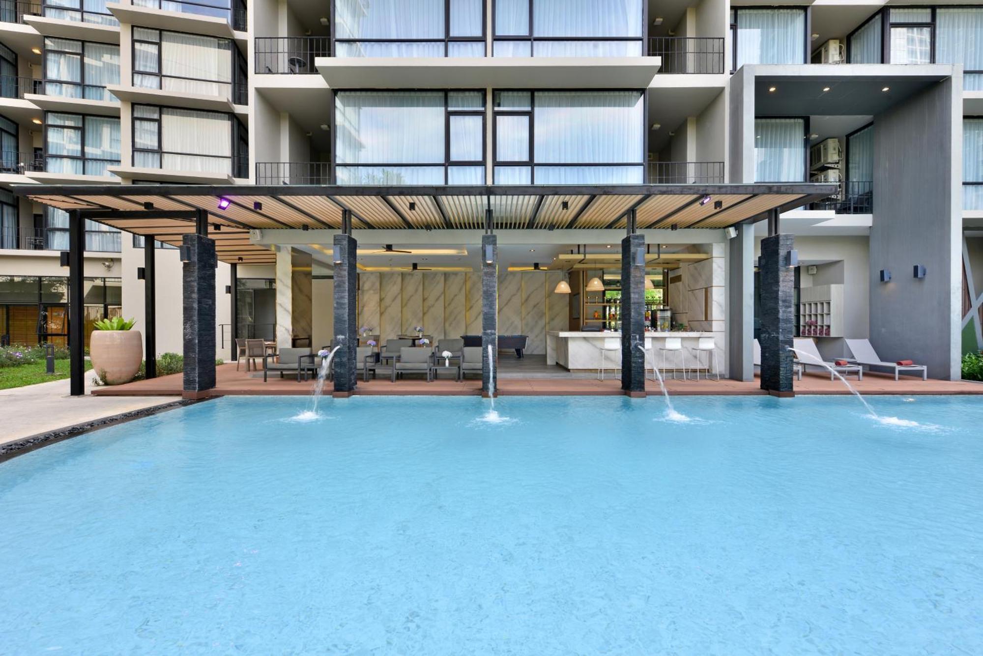 Altera Hotel And Residence By At Mind Pattaya Bagian luar foto